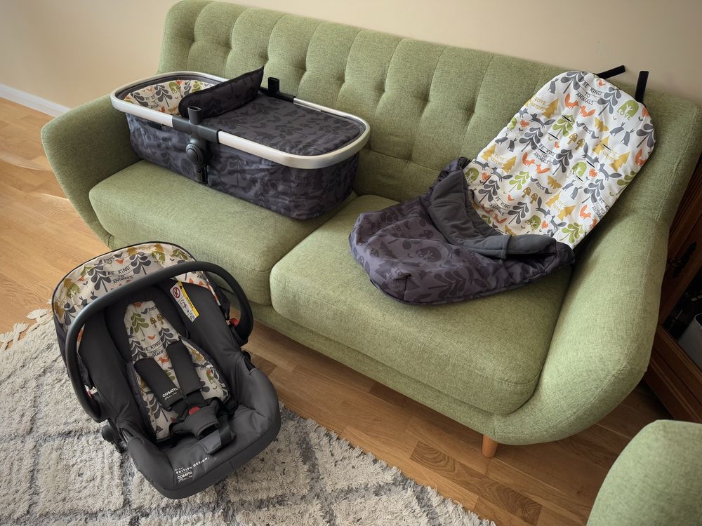 Бебешка количка Cosatto Giggle 3 в 1 плюс ISOFIX база, чувалче и чанта