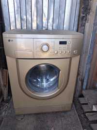 Продам недорого стиральную машину LG 3,5кг