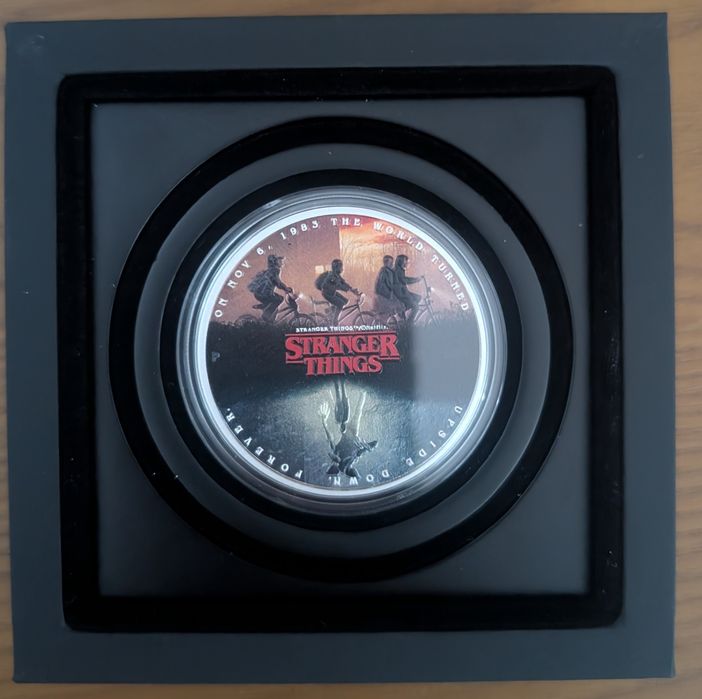 Moneda Argint Colorata Stranger Things (Netflix) - The Upside Down