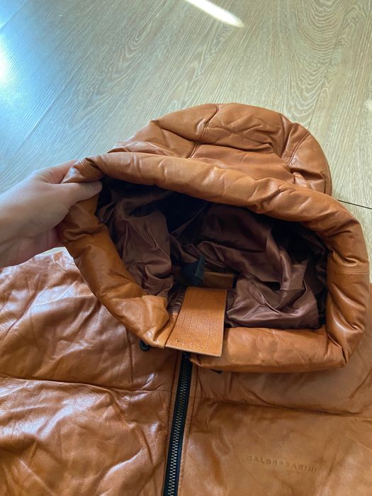 Яке baldessarini кожа