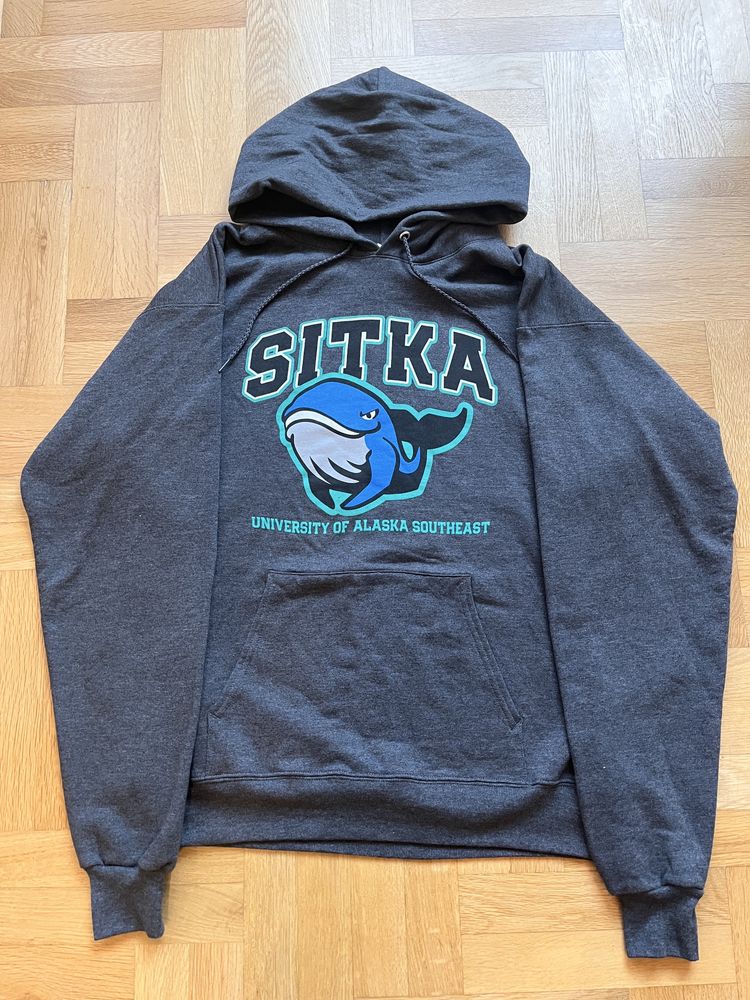 Сив Суичър на SITKA