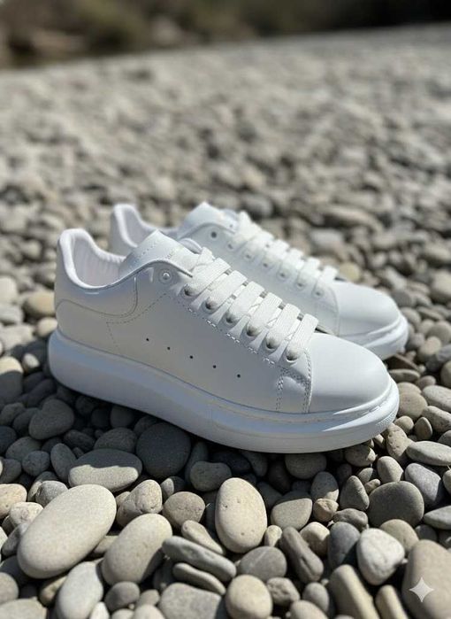 Adidasi Alexander Mc Q u e e n Alb - Full Box