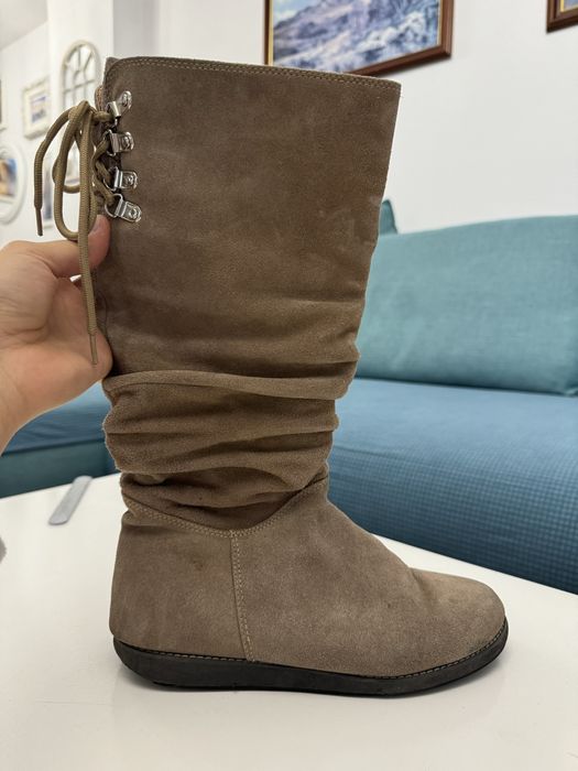 Cizme din piele intoarsa