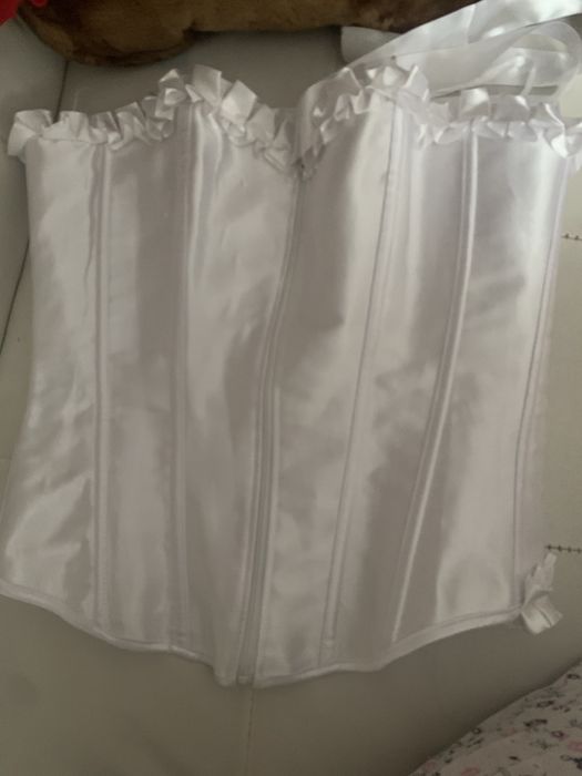 Corset alb elegant L - 55 lei