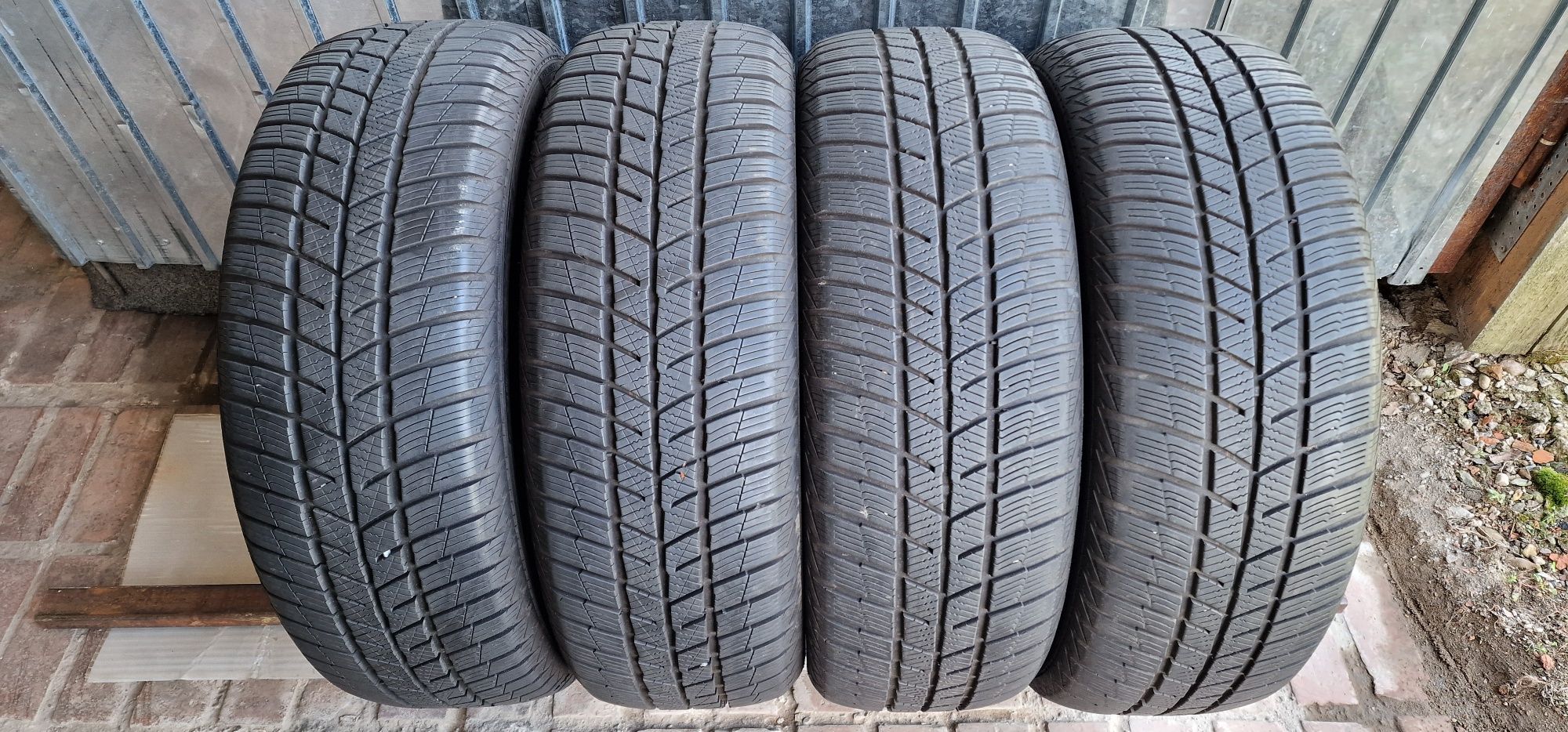 235/60 R18 - 4 anvelope - Barum - M+S - iarna - 8mm! DOT: 43/2021 !