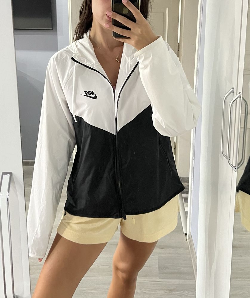Дамско яке Nike