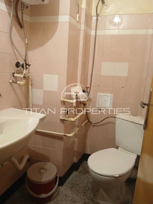 Продава се Многостаен апартамент в Пловдив, Кючук Париж - 135 кв.м за 574 €/кв.м - Снимка #9