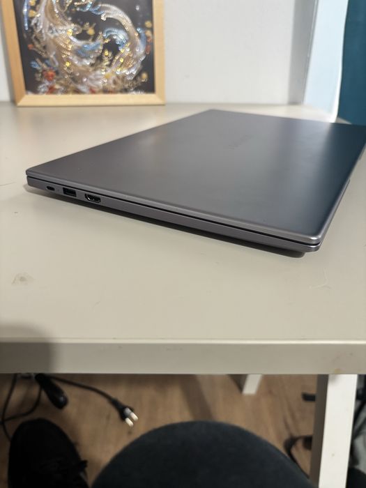 Laptop Huawei D15• ryzen 5• 12 clicluri• carcasa aliaj•
