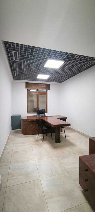 Паркентский.Сдам в аренду или продам  обьект 450кв.м. под Ваш бизнес.