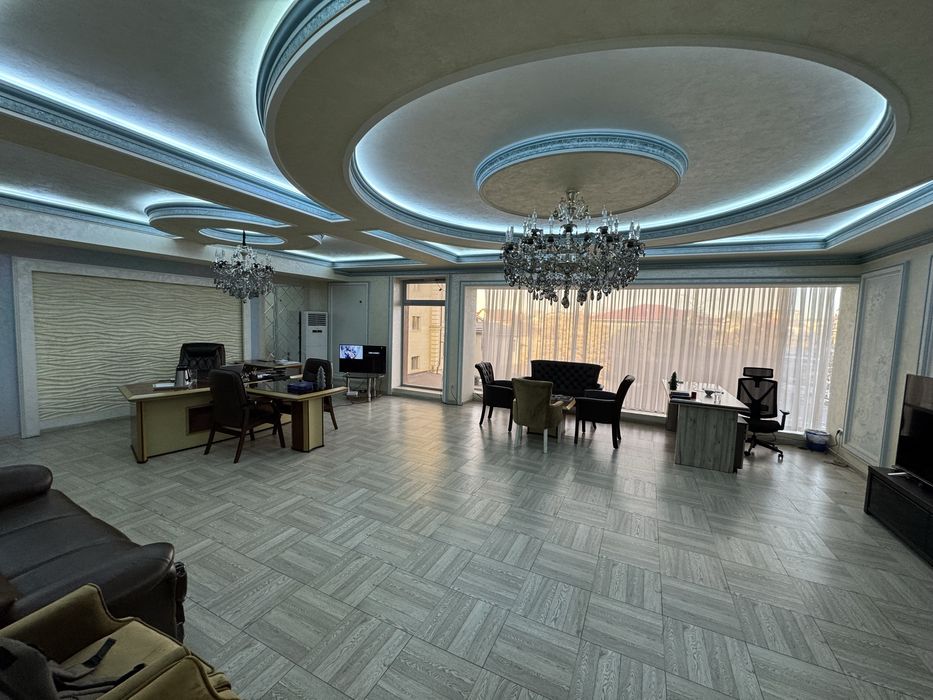 Ofis sotiladi. Parketskiy