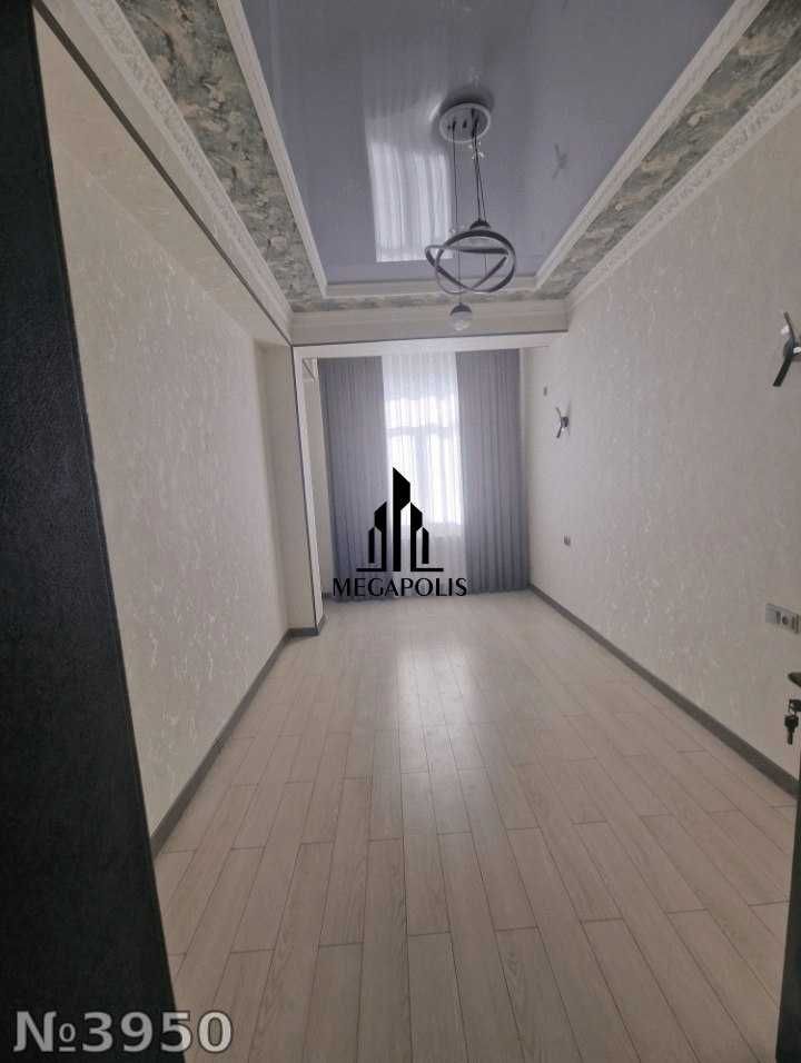 Продаётся квартира  №3950 3 комнатний