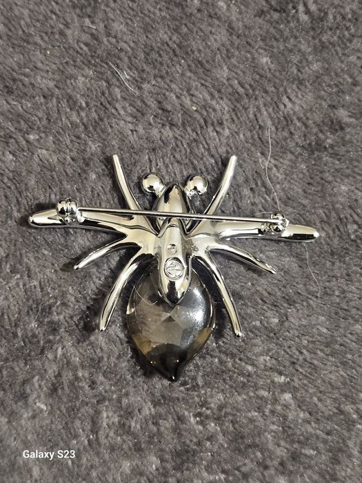 Луксозна брошка Паяк