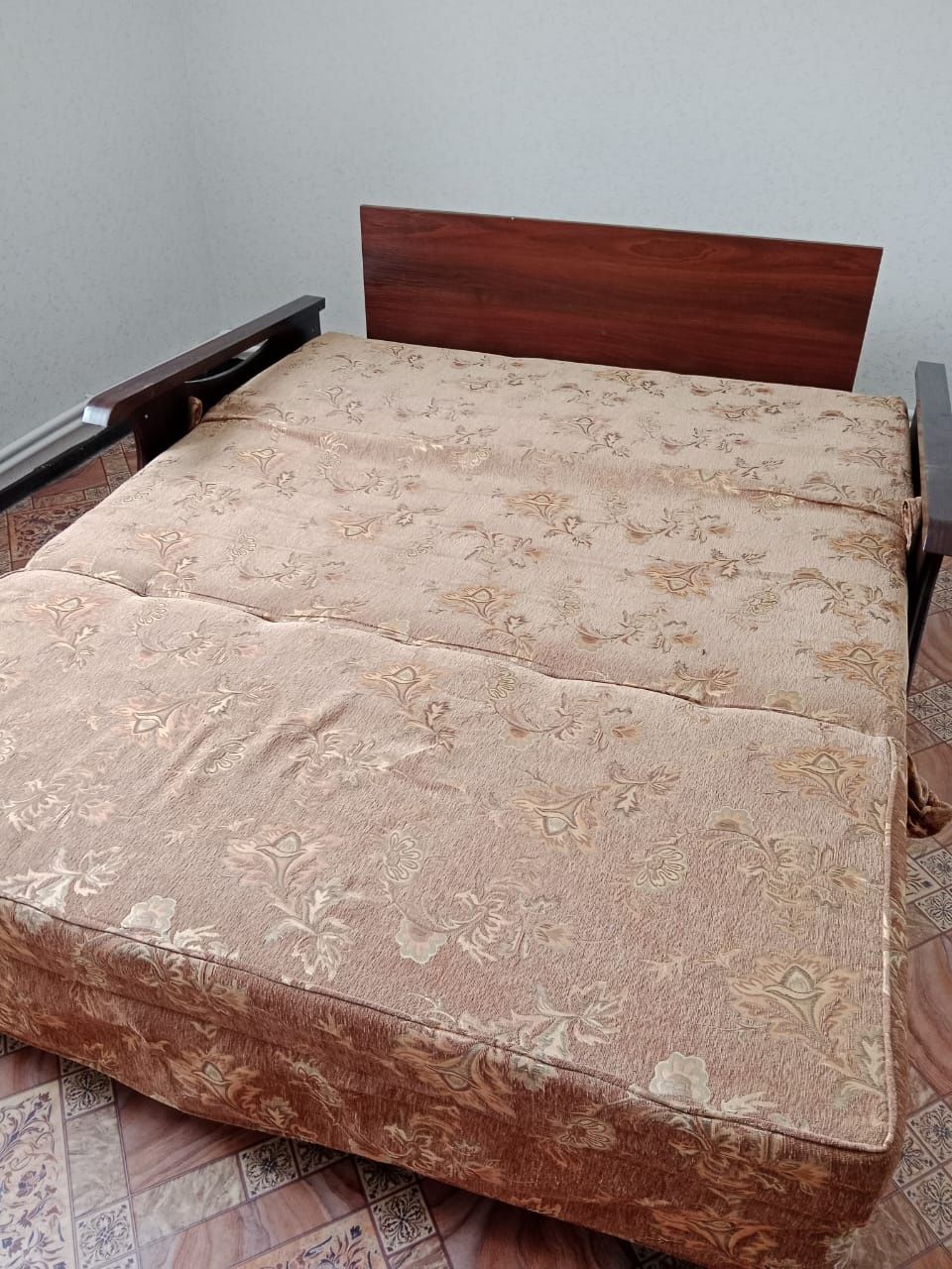 Продам диван 20 000тыс