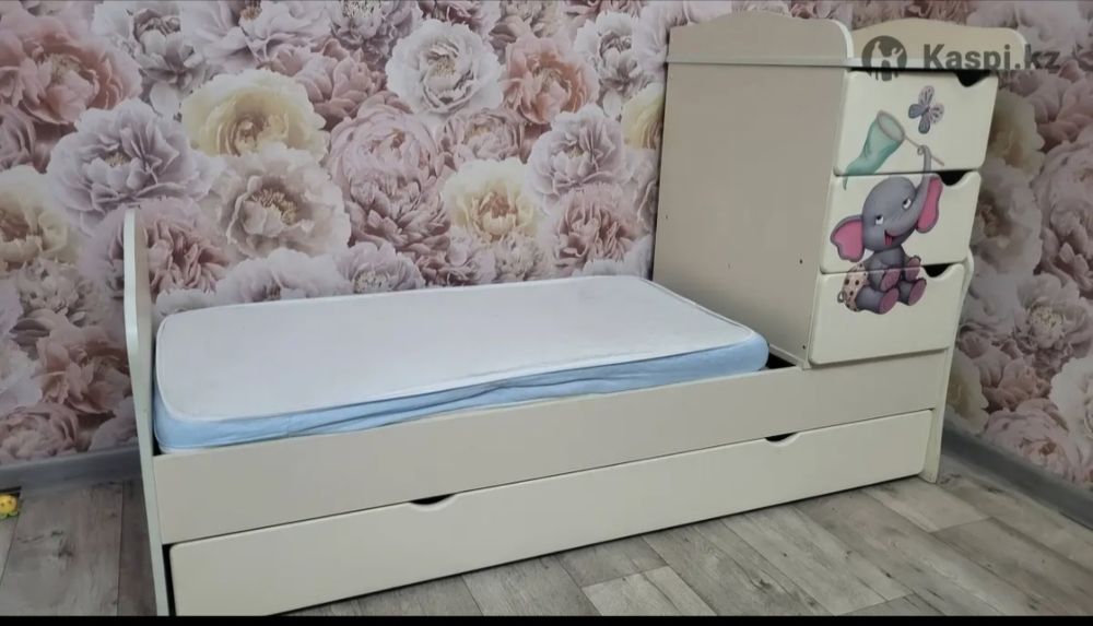 Детская кровать за 10 000 ,срочно.
