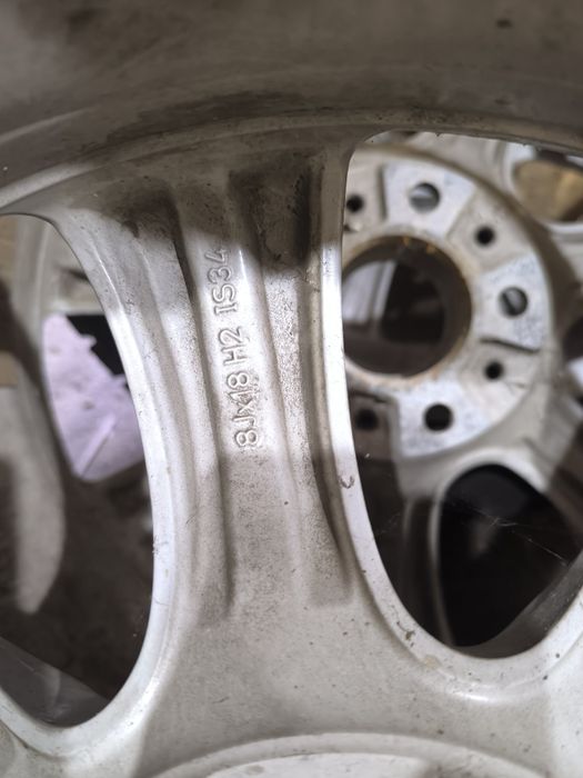 Jante BMW R18 cu anvelope de iarnă