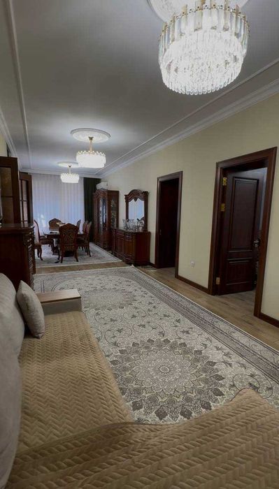 Угловой ховли, 6 соток, мулжал метро. Шахристан, фасад 33×18