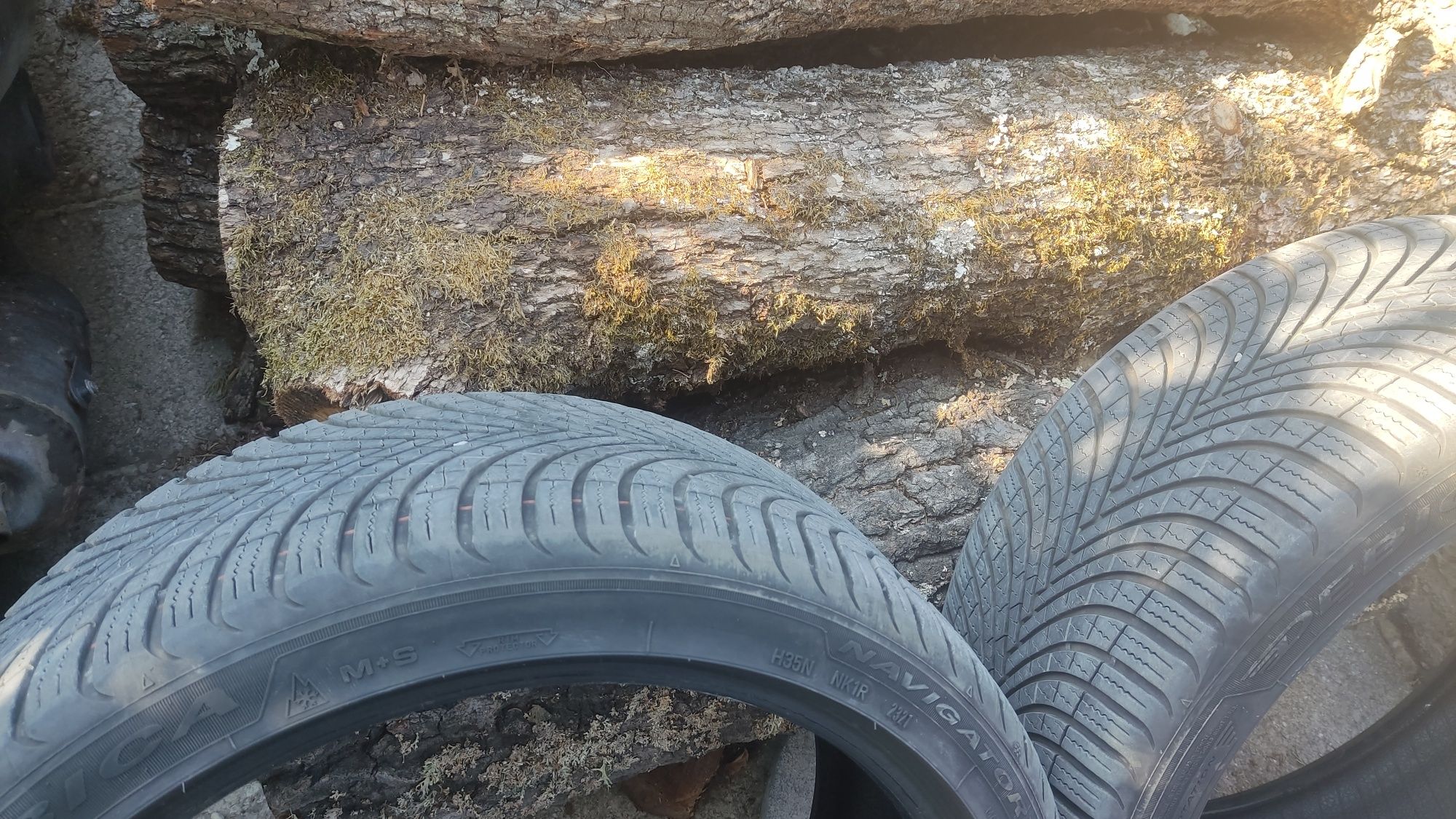 Гуми 225/40/18 DEBICA, NOKIAN всесезонни