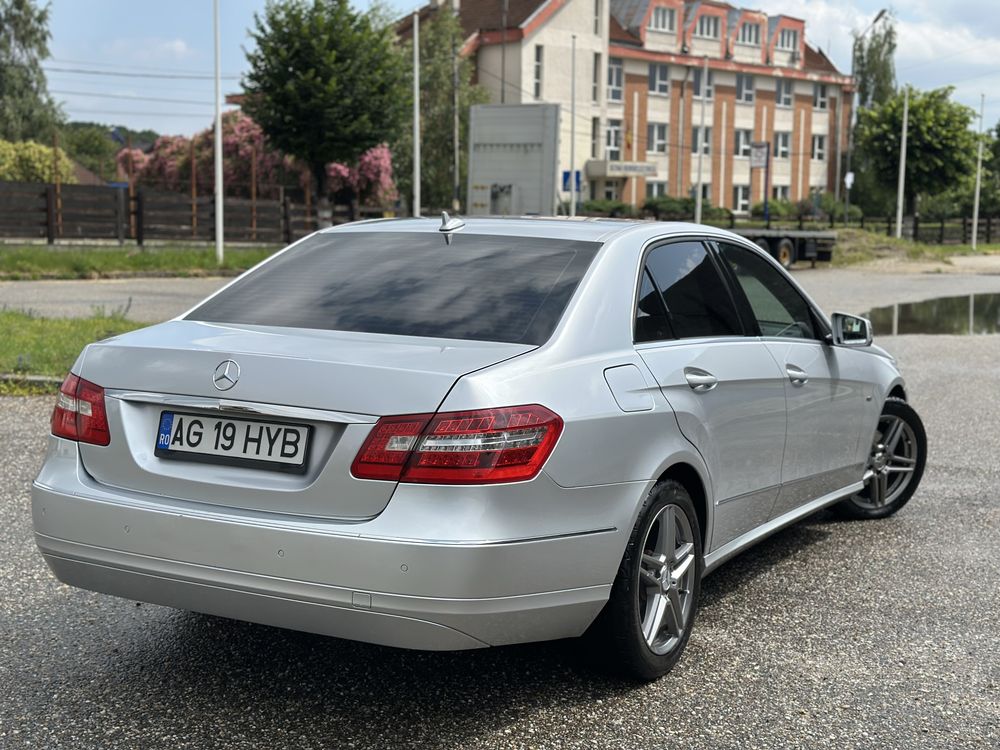 Mercedes E220 • Euro 5 • Avantgarde • Cutie Automată