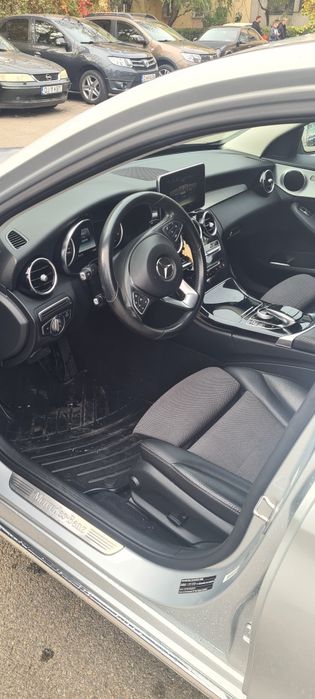 Mercedes Benz  C220 D
