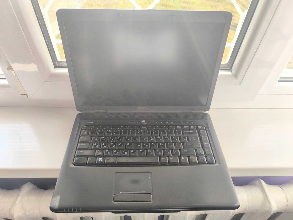 Ноутбук DELL 500
