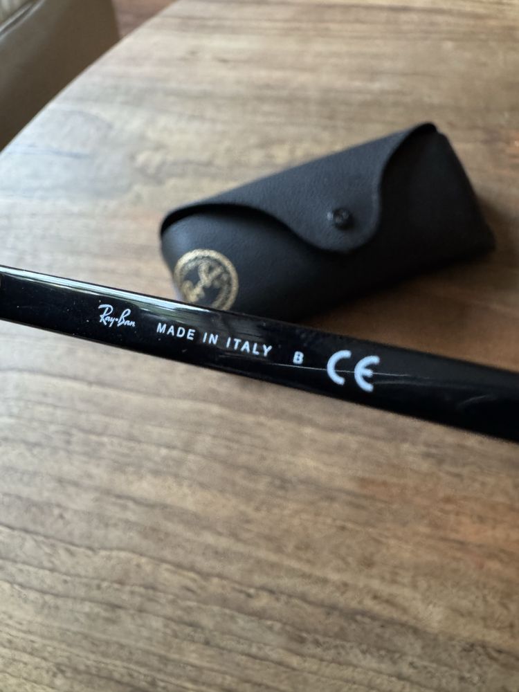 RayBan clubmaster Sunglasses закупувани от Англия