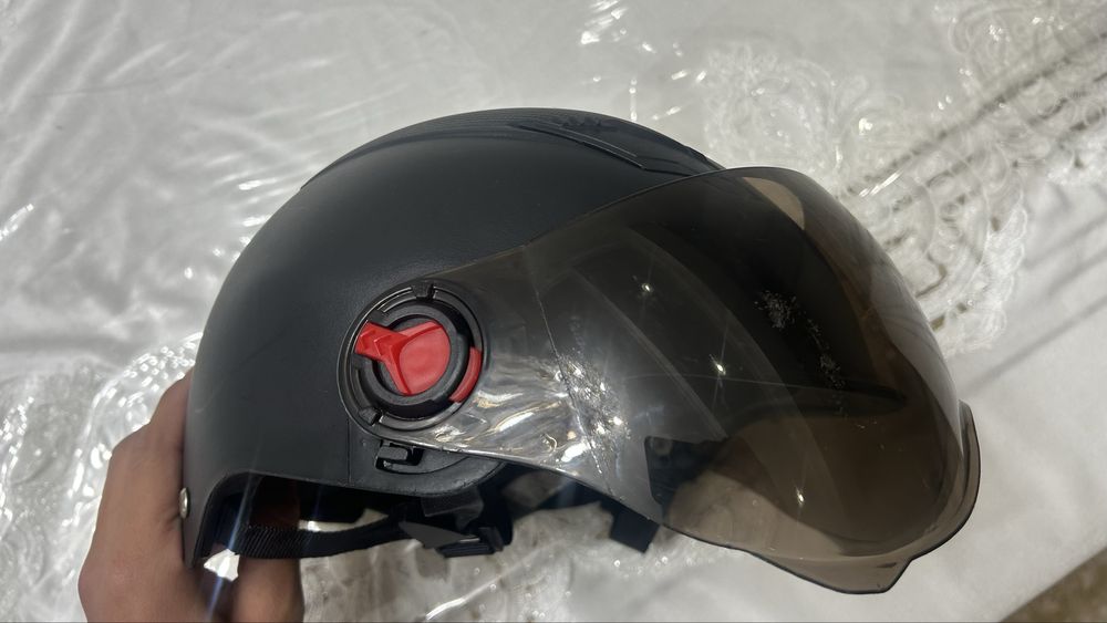 Шлем на мото,скутеры