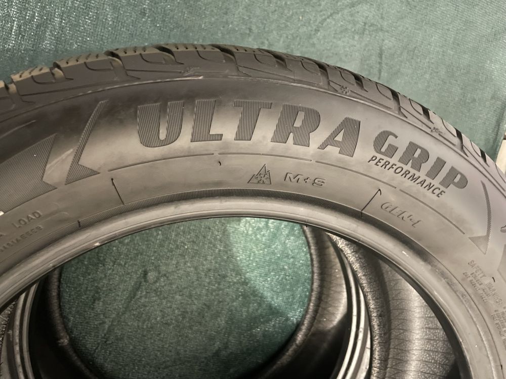 235/55 R17 103V XL - Goodyear Ultra Grip Performance M+S Oferta