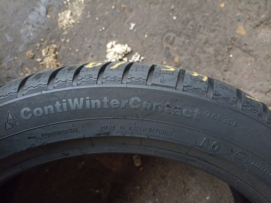 4 anvelope de iarna ca noi Continental 235/45 R19 dot 3221