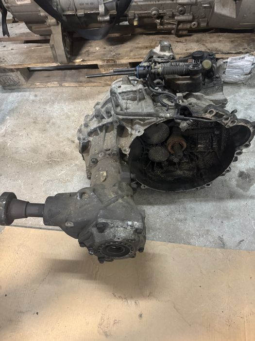 Скоростна кутия волво с40 в50 2.5 petrol 6 скорости Volvo v50 s40 m66