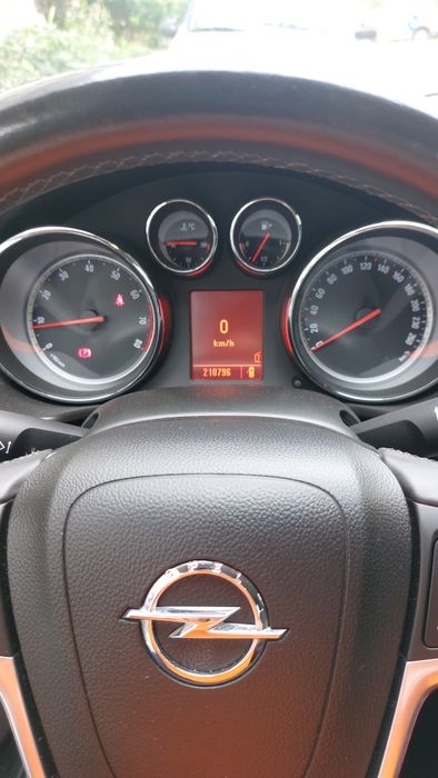 Vând Opel Insignia 2009 , 1.6 Turbo benzina 180 cp