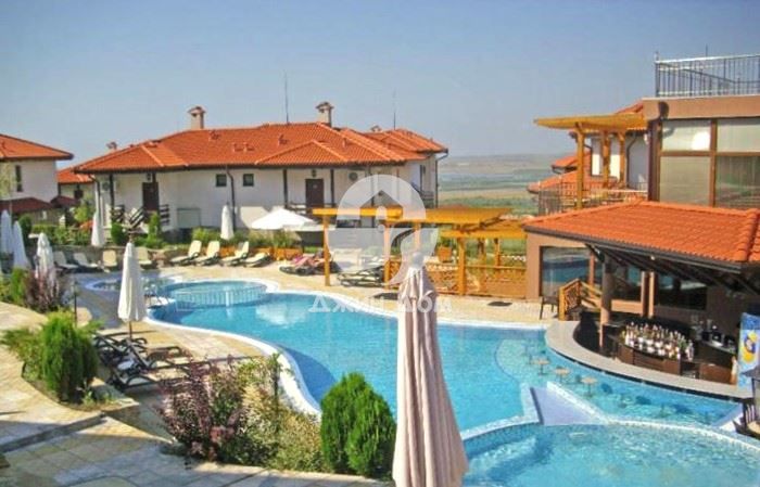 Продава се Етаж от къща в с. Кошарица, Област Бургас - 96 кв.м за 1125 €/кв.м - Снимка #10