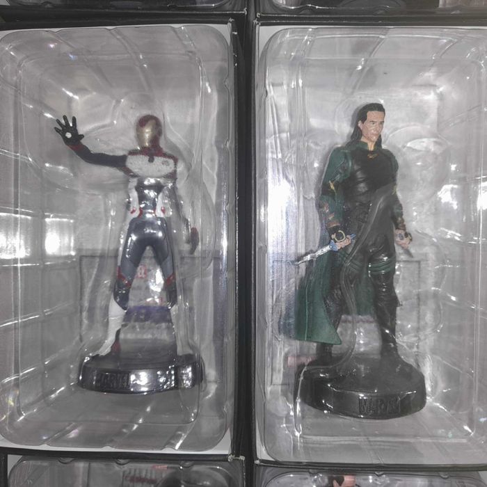 Фигурки по избор Marvel Move Collection