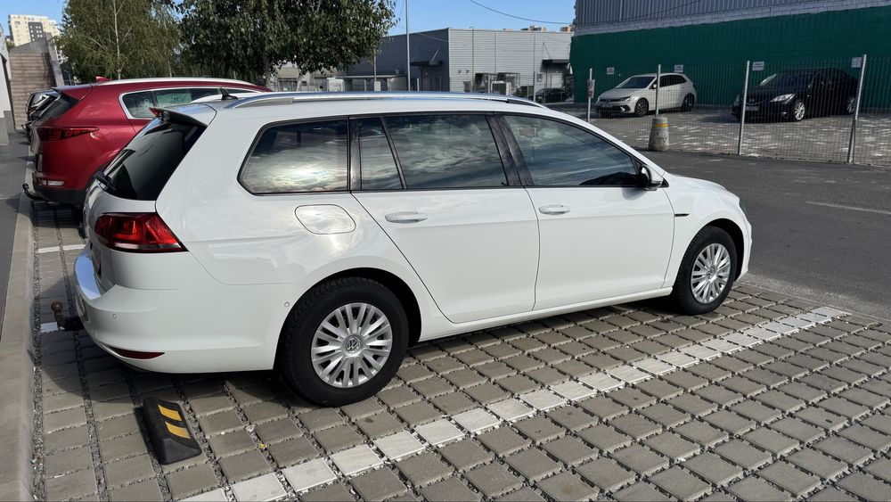Volskwagen Golf 7 Lounge - Euro 6 - automat