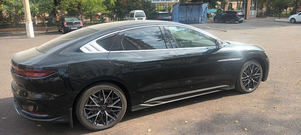 BYD HAN EV 610 Sotiladi
