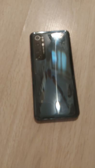 Xiaomi 10 lite счупено стъкло