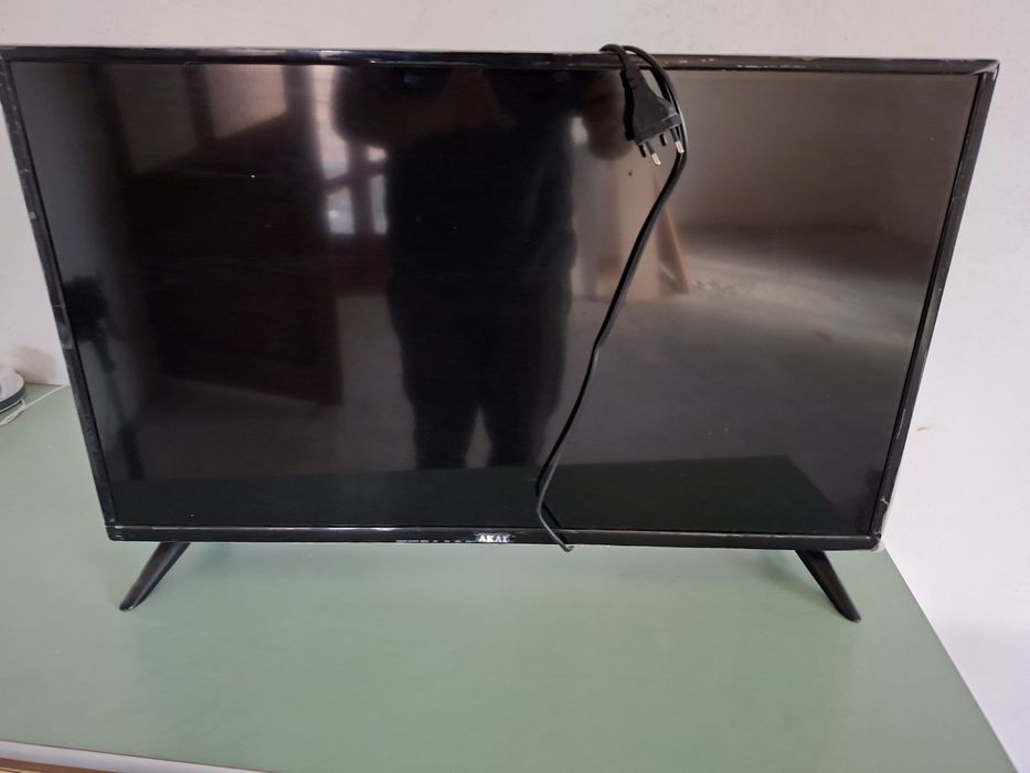 Televizor AKAI 80 cm