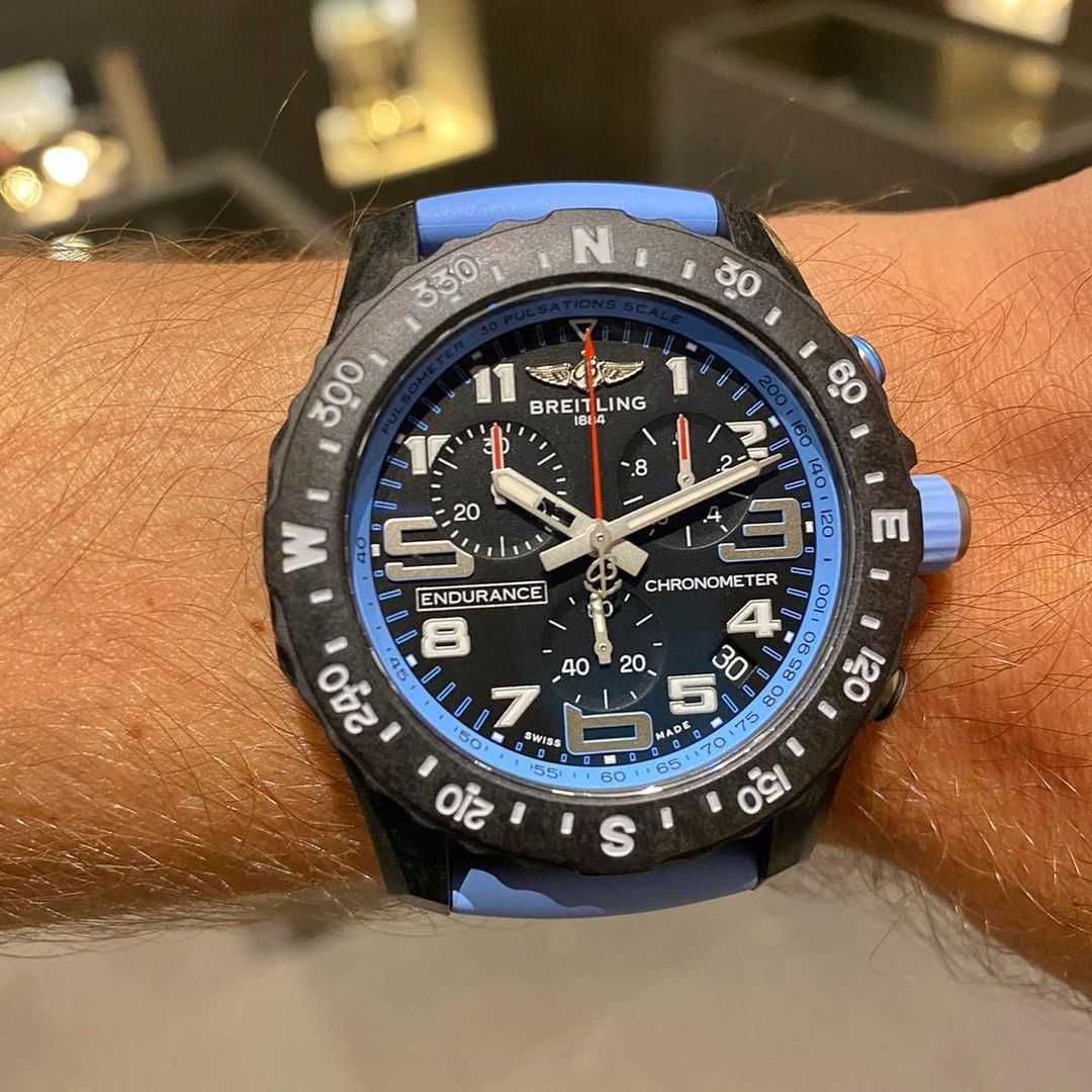 Breitling Endurance PRO черно-синьо