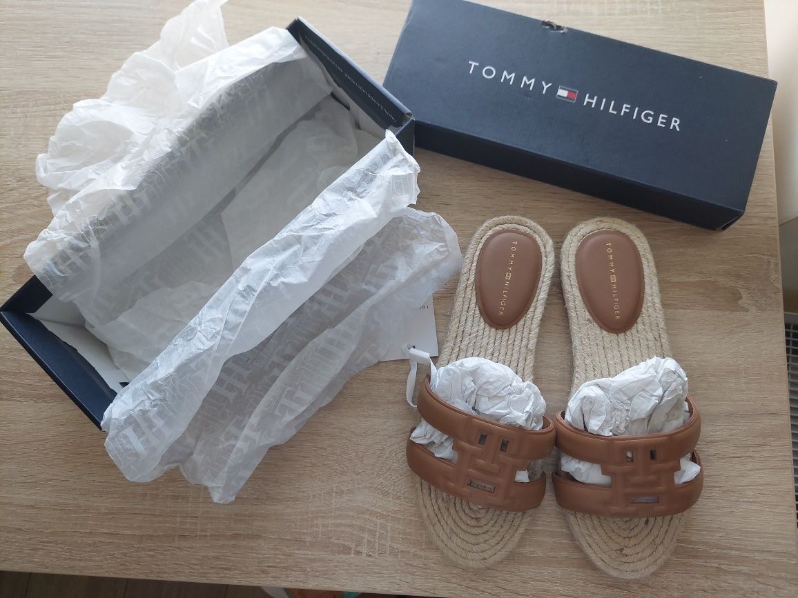 Tommy Hilfiger кожени чехли Emboss Sandal