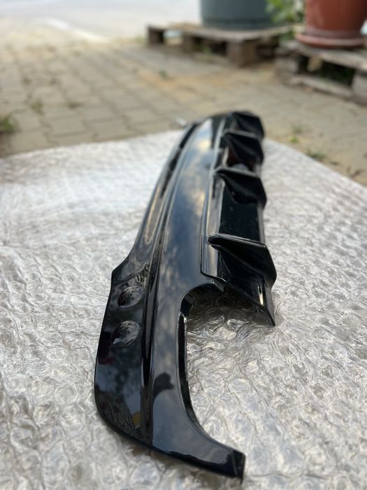 Добавка( Дифузьор) за задна броня за BMW Е92/93