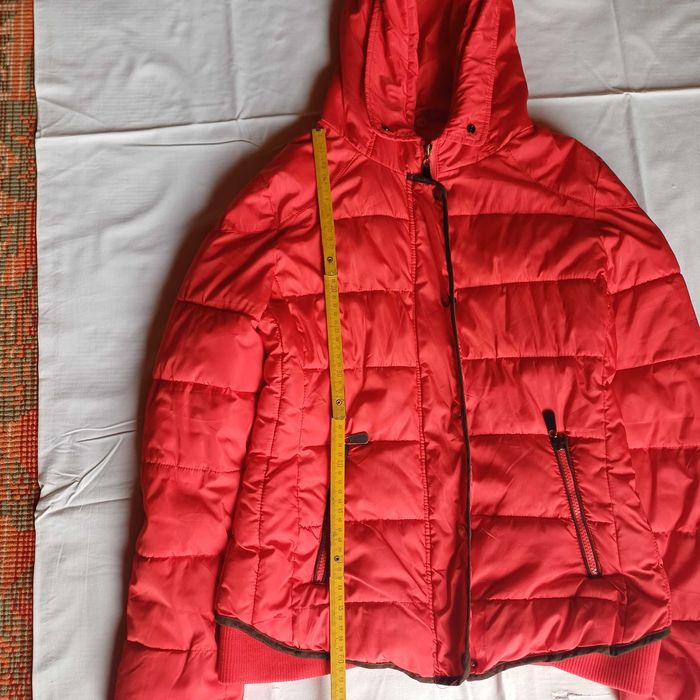 Яке дамско, подходящо за ранна есен и за пролетта.