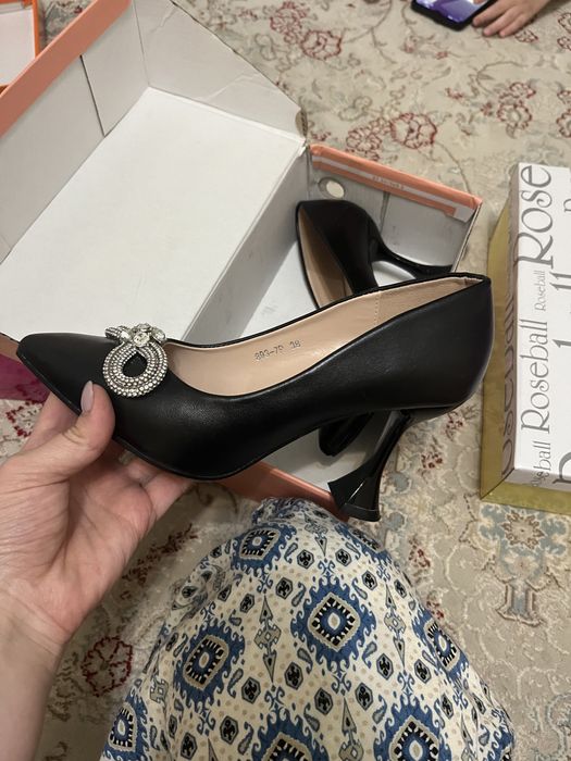 Туфлилер сатылады