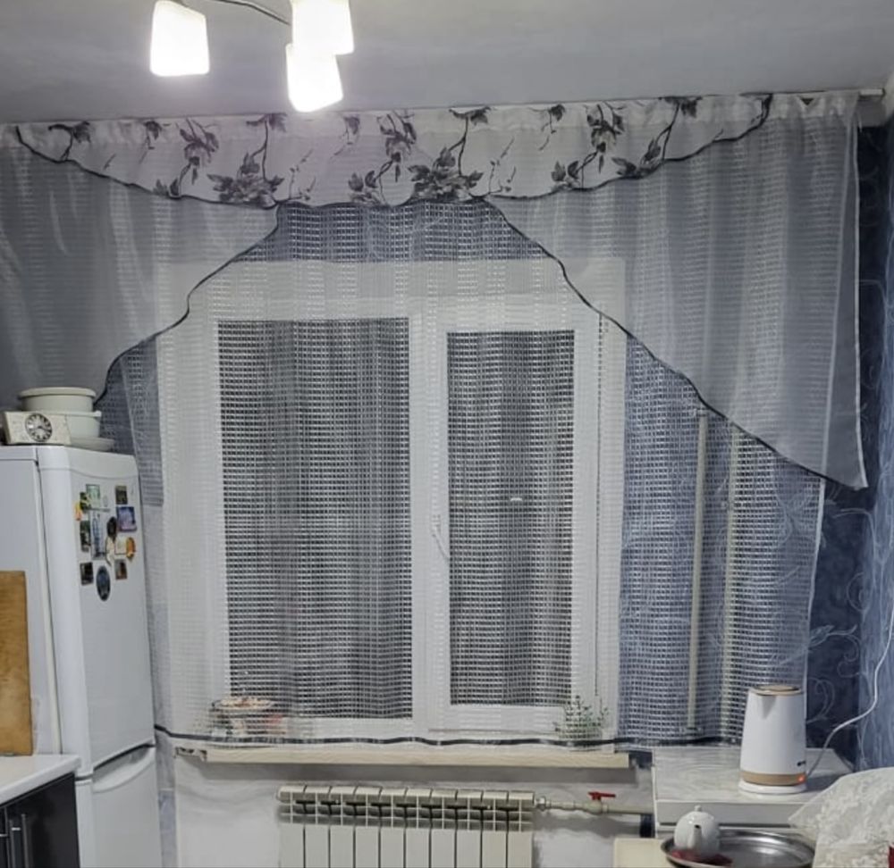 Продам тюль на кухню