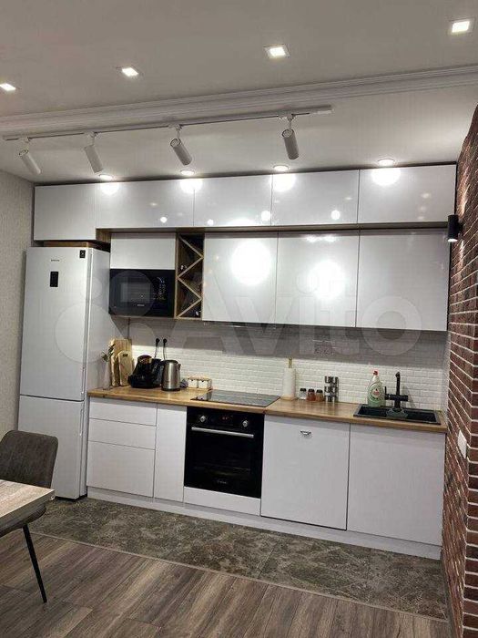 Сдаю 2х ком. 6/9 квартиру на улице Садыка Азимова (Р5)