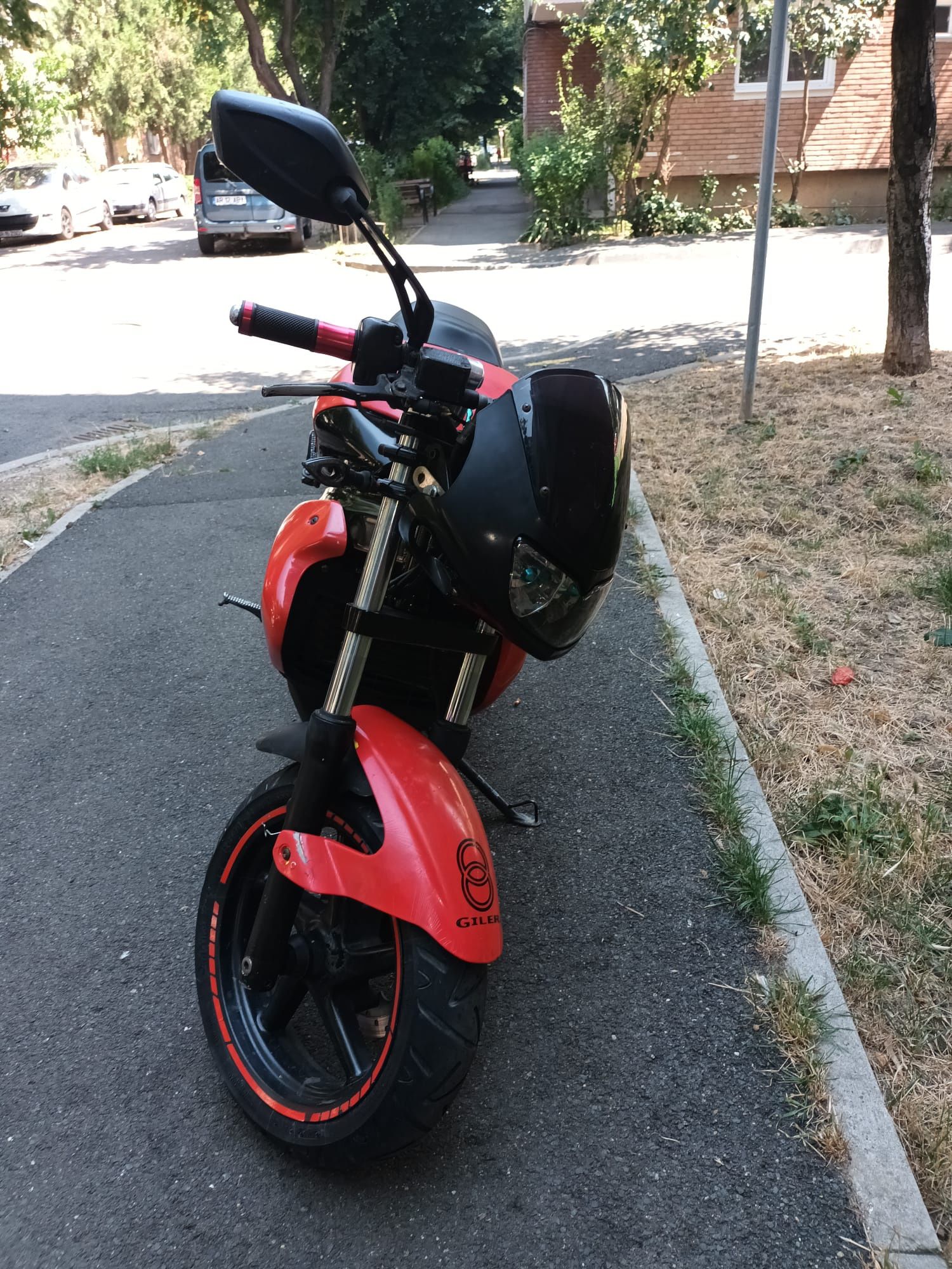 Vând Gilera DNA  an 2002