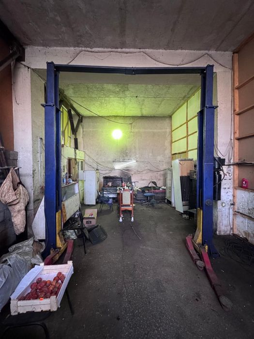 Продаю подъёмник 3-х тонный