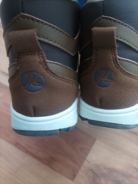 2чифта нови водоустойчиви ботушки N28