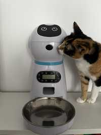 Automatic pet feeder / hranitor automat
