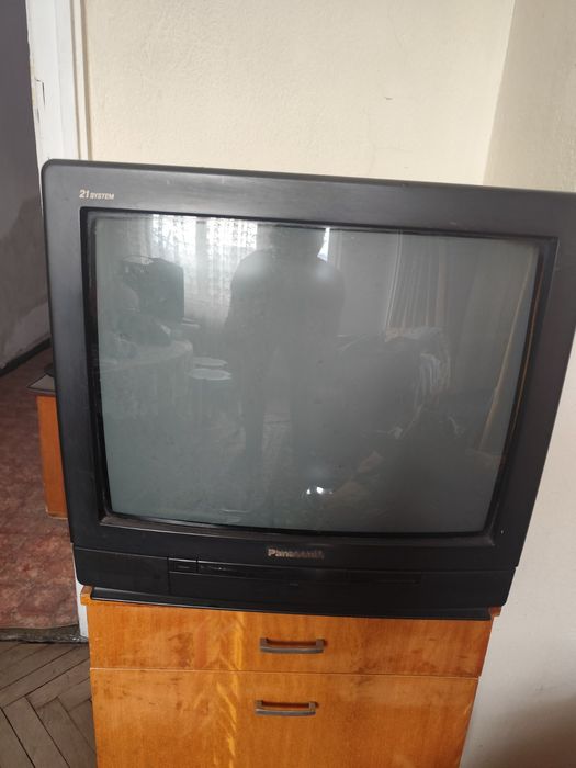 Домакински уреди: Хладилник, Печка, Пералня, Микровълнова,кожени легла