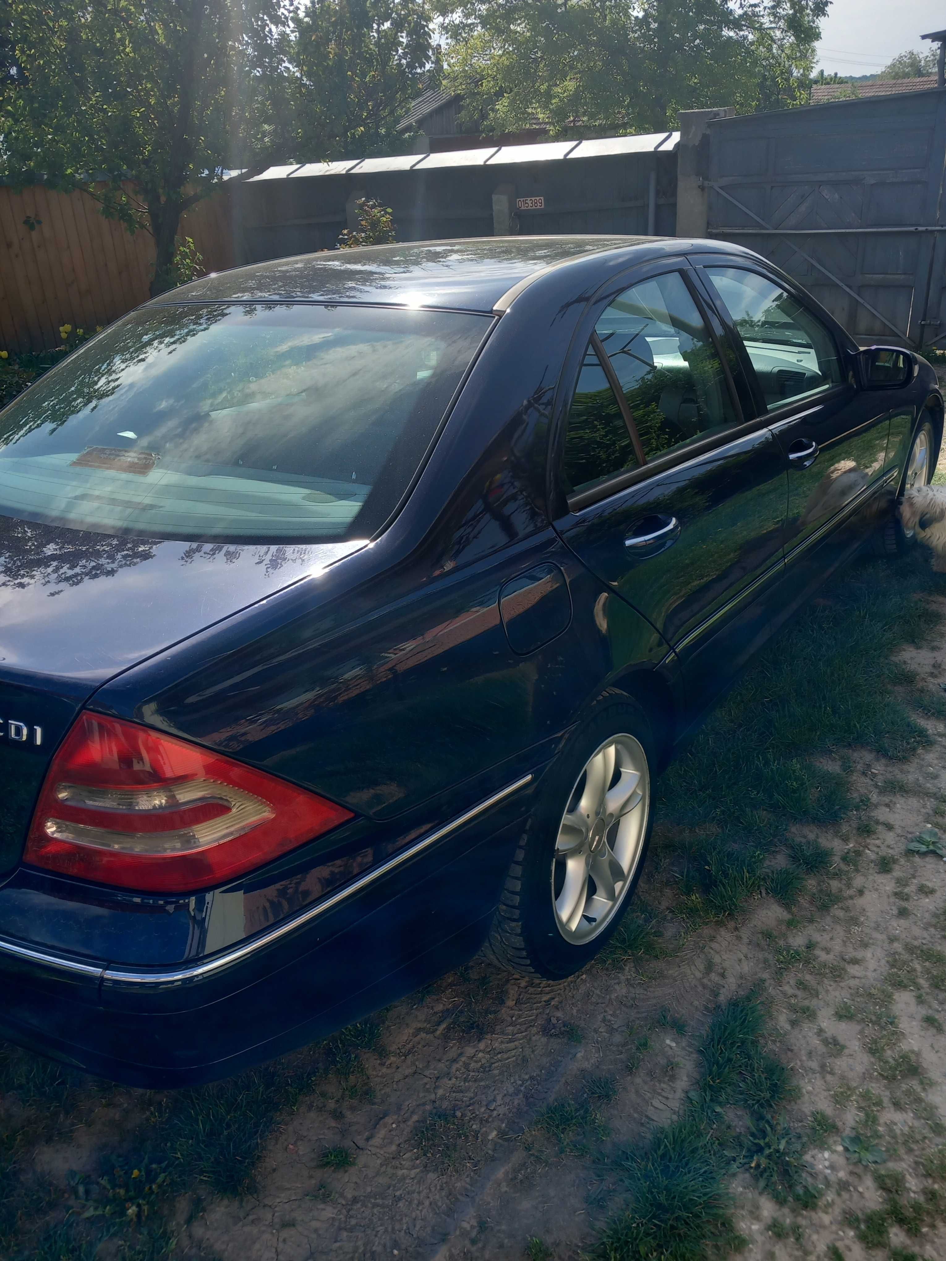 Mercedes benz c200 cdi an 2003 cu 231000 km