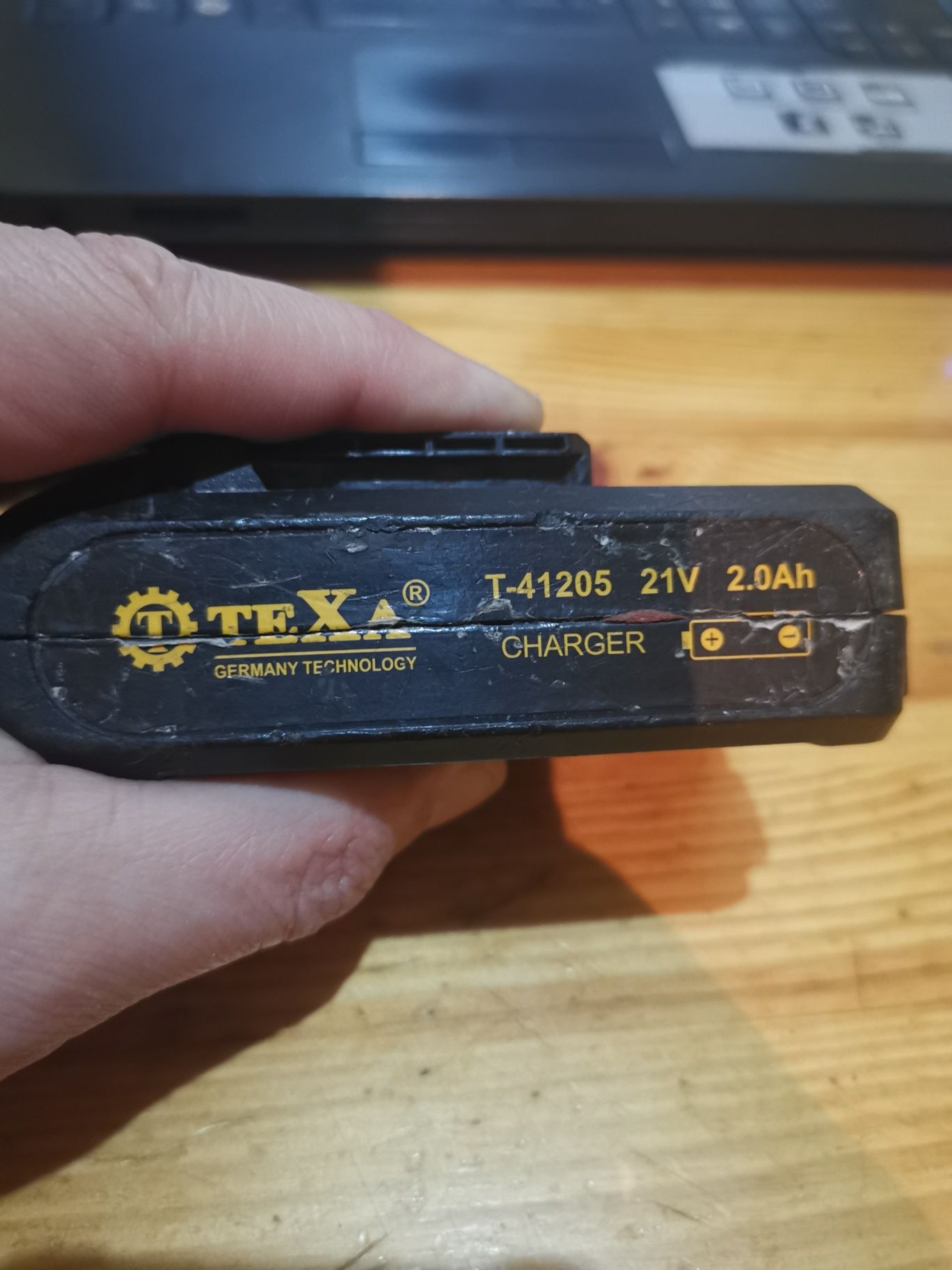 Продам батарею на шуруповерт TeXa T41205